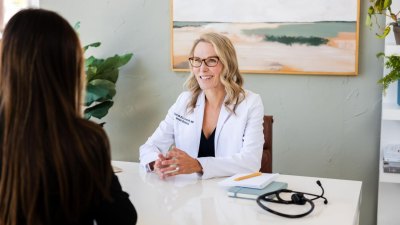 This article explores how Inner Balance developed BodyMatched™ Anti-Aging Face Cream + Finasteride, a prescription formula that combines hormone science with dermatology. It examines the role of estriol, finasteride, tretinoin, and niacinamide in addressing hormone-related skin concerns such as dryness, acne, facial hair, collagen loss and changes in skin texture.